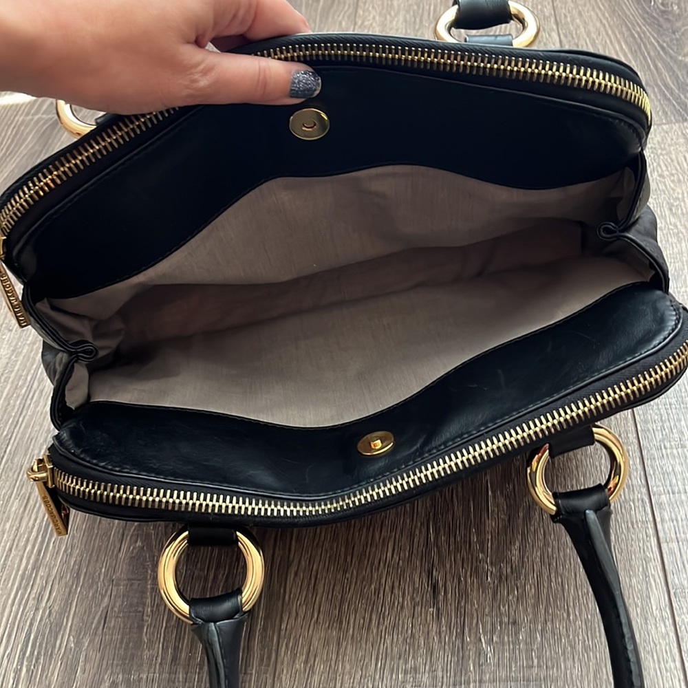 Marc Jacobs black handbag - Picture 8 of 16